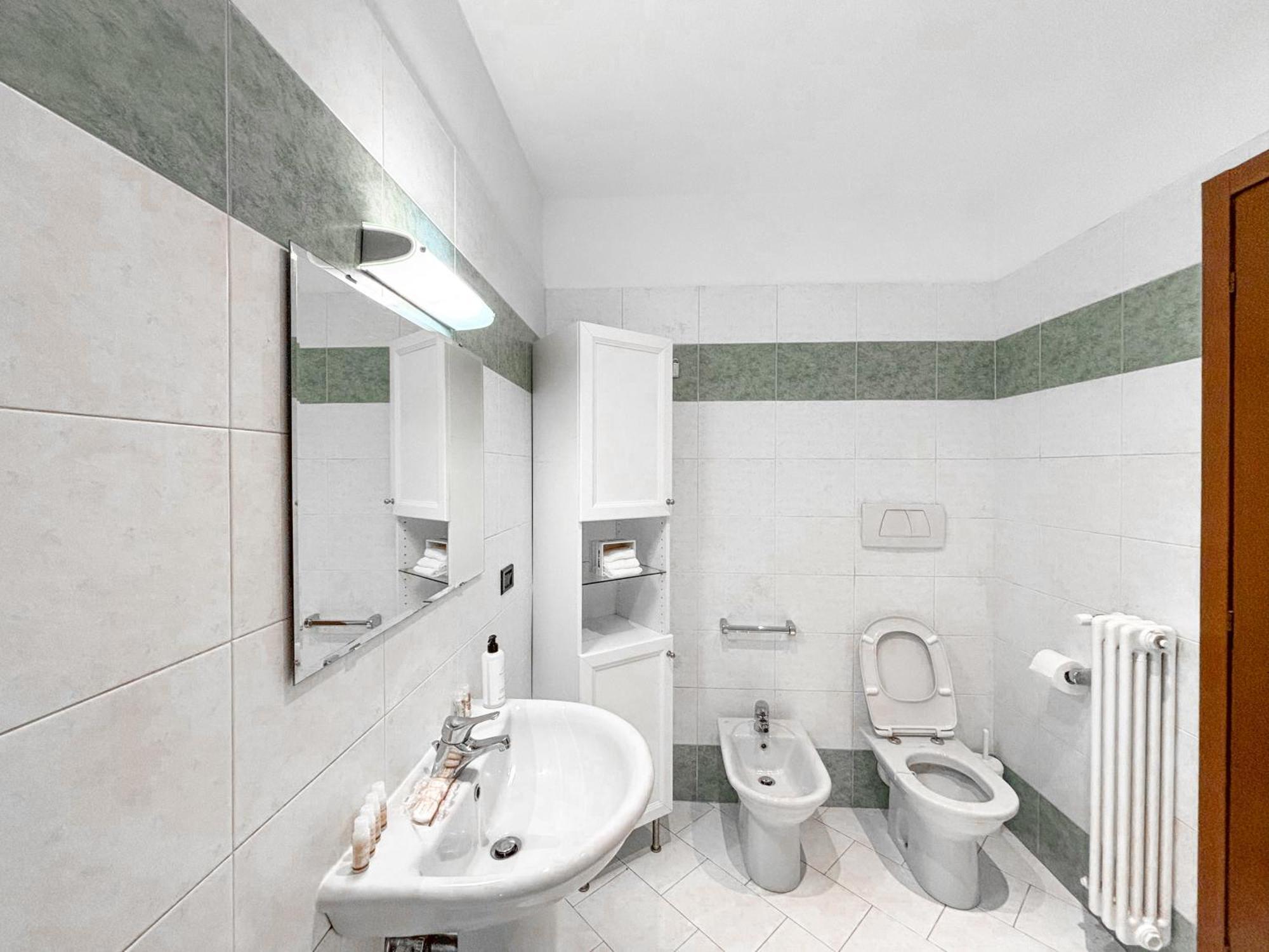 Bilocale Con Terrazzo E Box Auto Su Richiesta Apartment Como Exterior foto